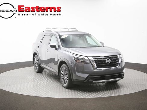 Used 2024 Nissan Pathfinder SL AWD/4WD image 50