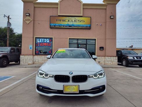 Used 2018 BMW 330i Sedan w/ Convenience Package RWD image 9