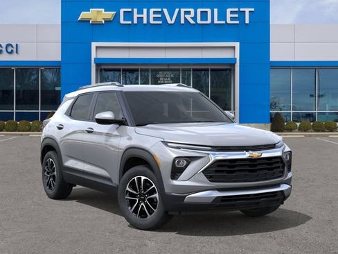 New 2026 Chevrolet TrailBlazer LT w/ LT Cold Weather Package FWD image 7