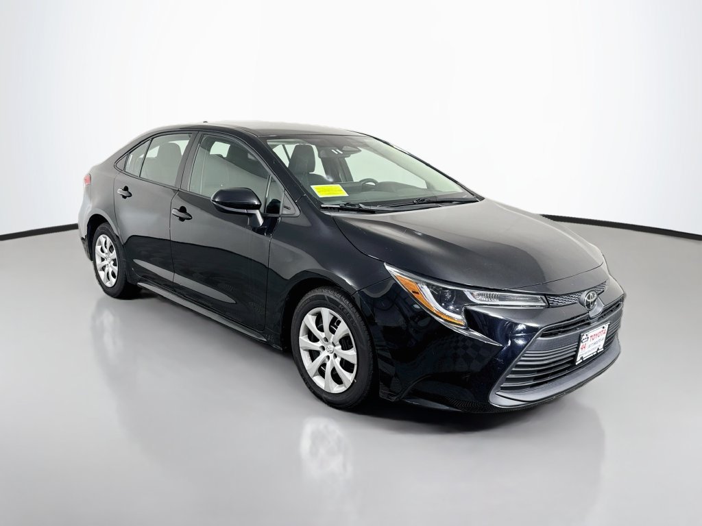 Used 2023 Toyota Corolla LE FWD image 8