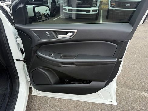 Used 2022 Ford Edge SEL w/ Convenience Package image 19