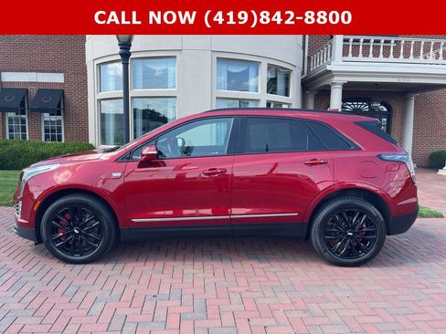 Used 2023 Cadillac XT5 Sportv w/ Technology Package AWD/4WD image 11