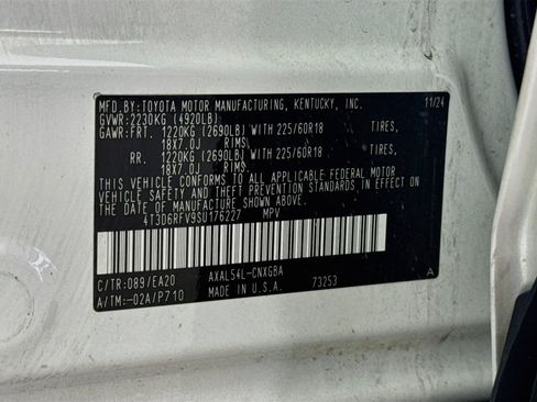 Certified 2025 Toyota RAV4 Limited AWD/4WD image 34