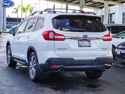 Used 2022 Subaru Ascent Limited w/ Technology Package image 5