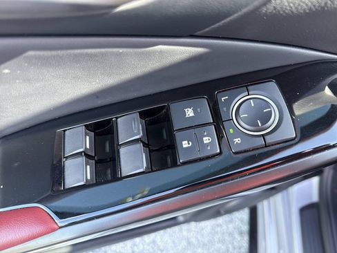 Used 2025 Lexus IS 350 F Sport w/ Accessory Package 2 RWD image 15