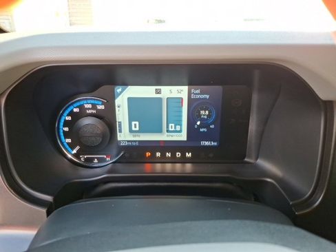 Used 2022 Ford Bronco Badlands image 16