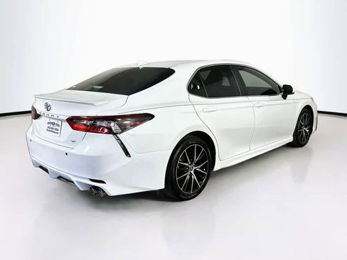 Used 2024 Toyota Camry SE w/ Convenience Package FWD image 23