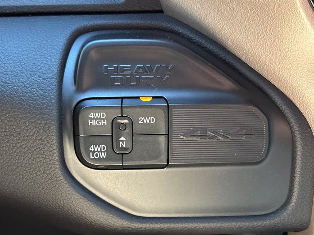 Used 2022 RAM 3500 Laramie AWD/4WD image 16