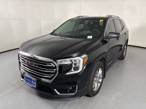 Used 2023 GMC Terrain SLT w/ LPO, Floor Liner Package AWD/4WD image 4