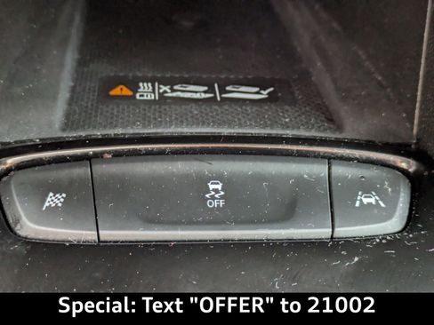 Used 2023 Chevrolet Bolt EUV LT image 24