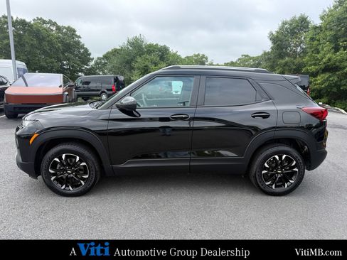Used 2023 Chevrolet TrailBlazer LT AWD/4WD image 5