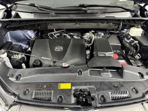 Used 2018 Toyota Highlander Limited AWD/4WD image 27