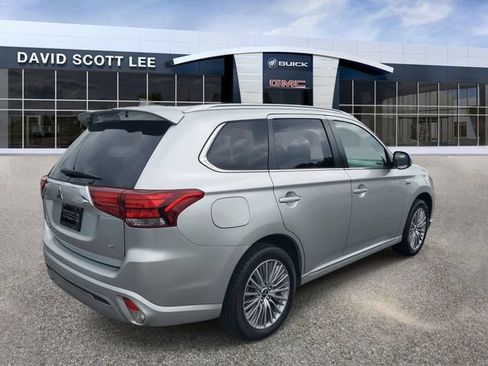 Used 2022 Mitsubishi Outlander GT AWD/4WD image 4