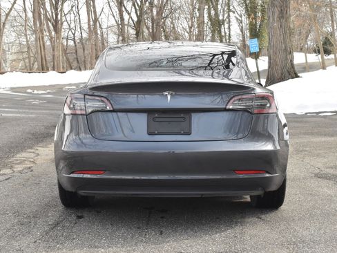 Used 2023 Tesla Model 3 Standard Range image 7