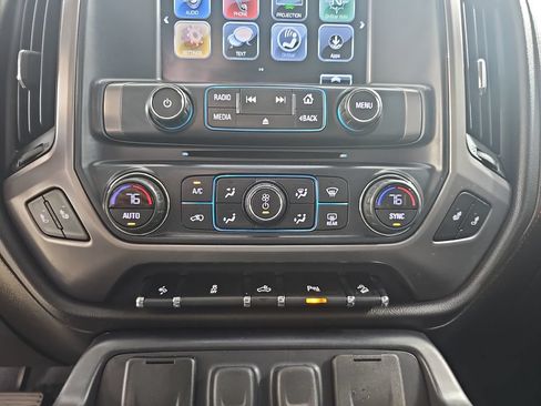 Used 2018 GMC Sierra 2500 SLT w/ All Terrain HD Package AWD/4WD image 27