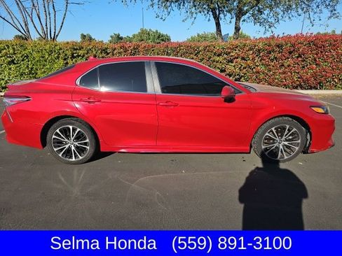 Used 2019 Toyota Camry SE w/ Protection Package (Q2) image 1