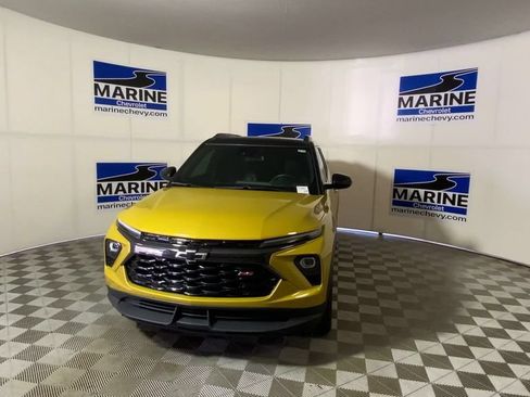 Used 2024 Chevrolet TrailBlazer RS w/ Driver Confidence Package FWD image 5