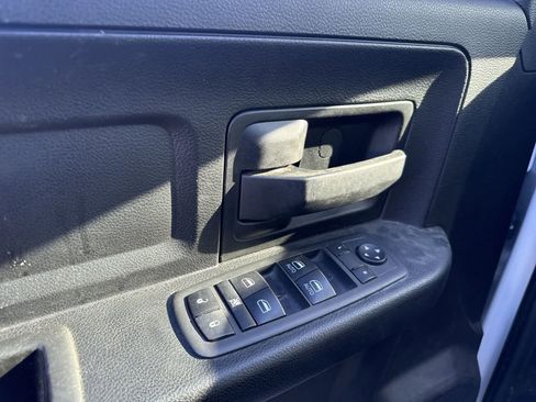 Used 2021 RAM 1500 Express image 17