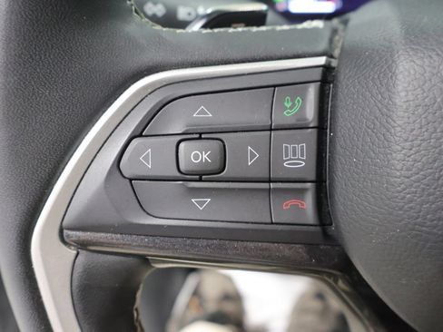 Used 2023 Jeep Grand Cherokee Altitude AWD/4WD image 31