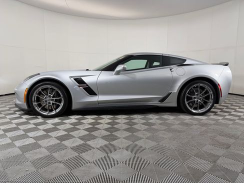 Used 2019 Chevrolet Corvette Grand Sport RWD image 2