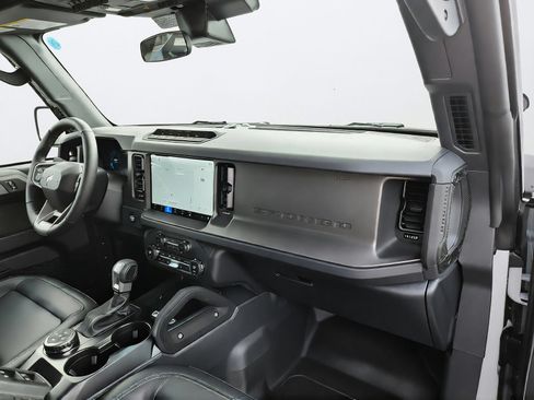 New 2026 Ford Bronco Badlands w/ Sasquatch Package AWD/4WD image 26