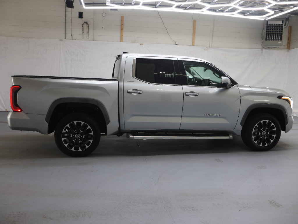 Used 2023 Toyota Tundra Limited AWD/4WD image 8