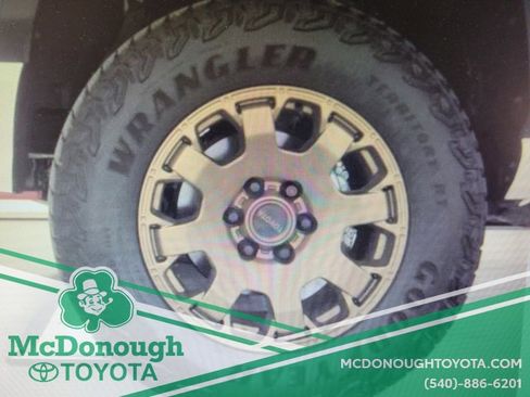 Certified 2025 Toyota Tacoma Trailhunter image 14