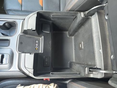 Used 2024 GMC Sierra 1500 AT4 w/ Technology Package AWD/4WD image 23