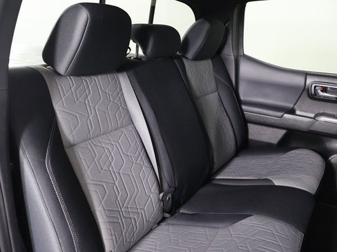 Used 2021 Toyota Tacoma TRD Sport image 26