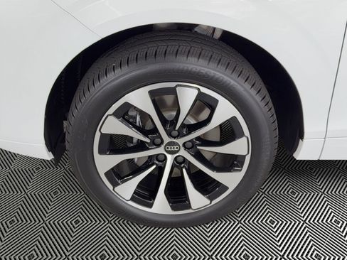 New 2026 Audi Q3 quattro 2.0T AWD/4WD image 11