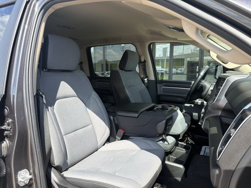 Used 2019 RAM 1500 Big Horn AWD/4WD image 22