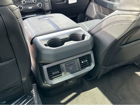 New 2025 Ford F250 Platinum image 23