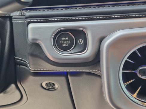 Certified 2025 Mercedes-Benz G 63 AMG 4MATIC image 19