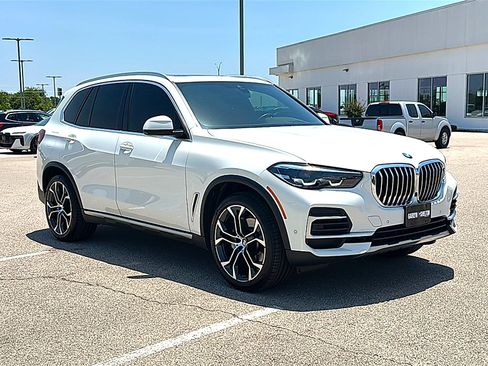 Used 2023 BMW X5 xDrive40i w/ Luxury Seating Package AWD/4WD image 10