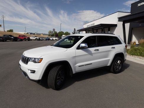 Used 2019 Jeep Grand Cherokee Limited AWD/4WD image 5