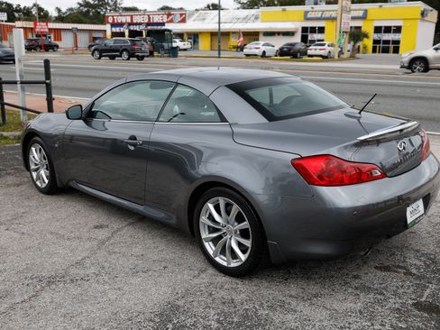 Used 2014 INFINITI Q60 Convertible w/ Premium Package image 10