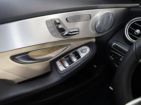 Used 2019 Mercedes-Benz C 300 4MATIC Sedan image 29