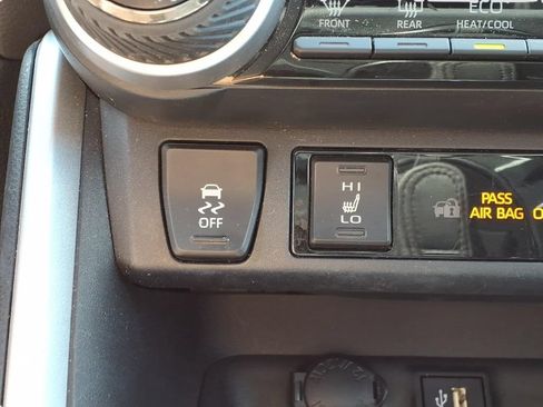 Used 2023 Toyota RAV4 XSE AWD/4WD image 23