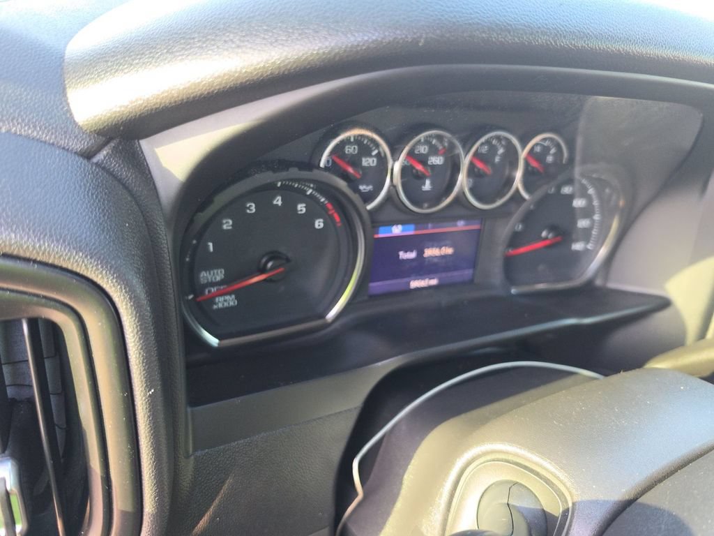 Used 2022 Chevrolet Silverado 1500 Custom w/ Safety Confidence Package RWD image 12