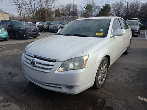 Used 2006 Toyota Avalon Limited image 10