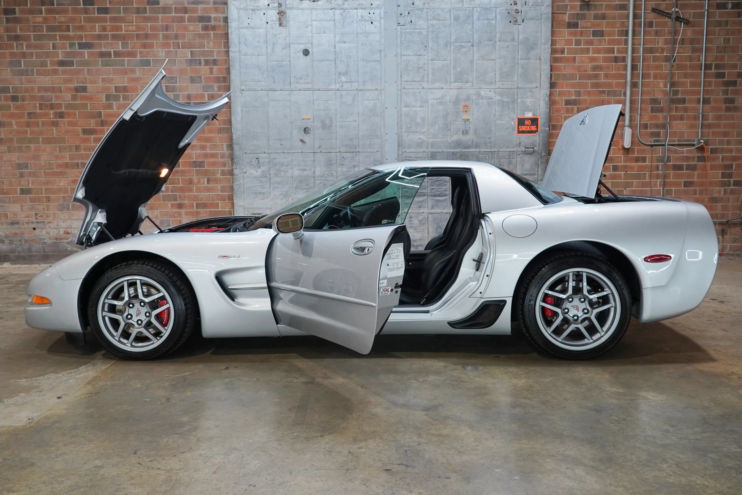 Used 2003 Chevrolet Corvette Z06 w/ Memory Package, 3 Drivers RWD image 26