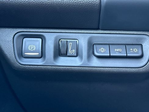 Used 2023 GMC Acadia Denali w/ Denali Ultimate Package image 37