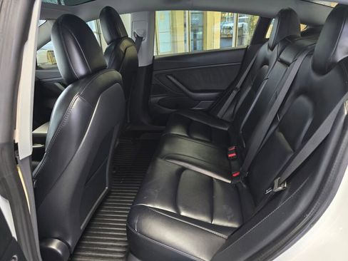 Used 2020 Tesla Model 3 Long Range image 39