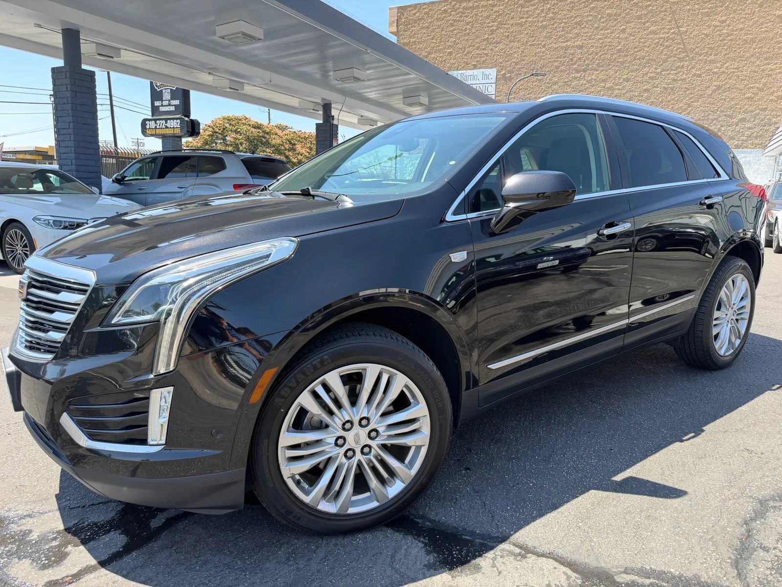 Used 2017 Cadillac XT5 Premium Luxury w/ Driver Assist Package FWD image 7