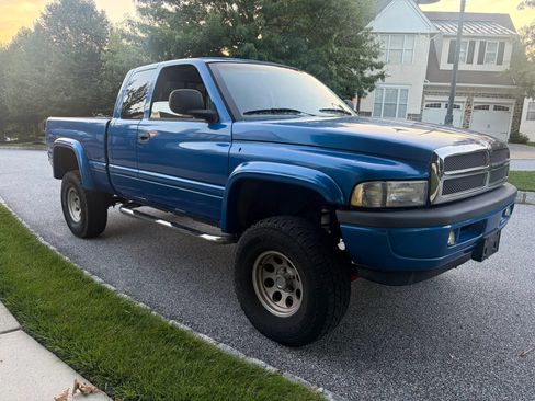 Used 1998 Dodge Ram 1500 Truck 4x4 Quad Cab image 1