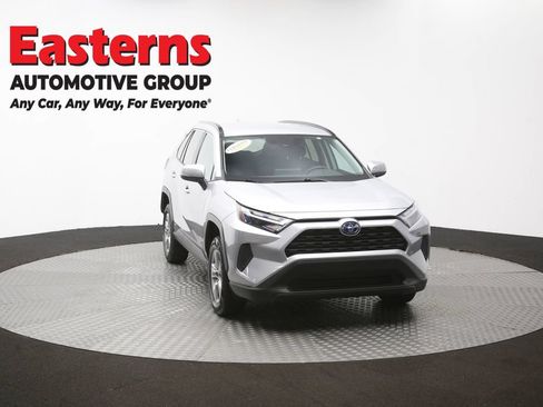 Used 2024 Toyota RAV4 XLE AWD/4WD image 49