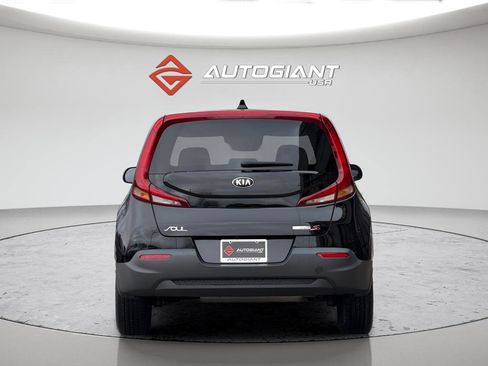 Used 2021 Kia Soul S image 9