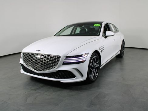 Used 2025 Genesis G80 2.5T Advanced image 1