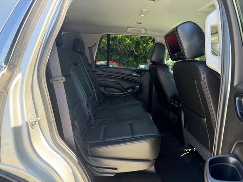 Used 2017 GMC Yukon SLT RWD image 17