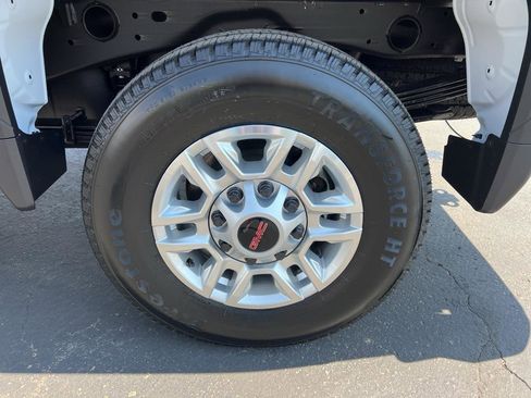 New 2025 GMC Sierra 2500 SLE w/ SLE Convenience Package image 10